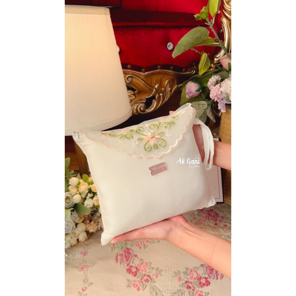 Mukena Katun ALGANI TERBARU border motif bunga untuk harian by alganibyyulia / Mukena Bordir / Muken