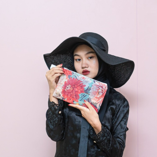 Dahlia Pouch, Souvenir Pernikahan Souvenir Dompet Souvenir Promosi Pouch Kosmetik Makeup