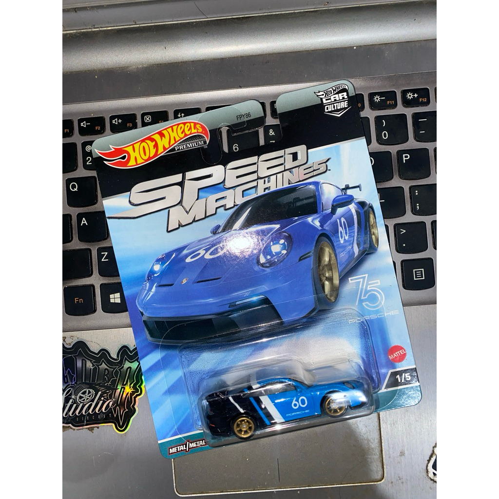 Hot Wheels PREMIUM Porsche Speed Machine inter