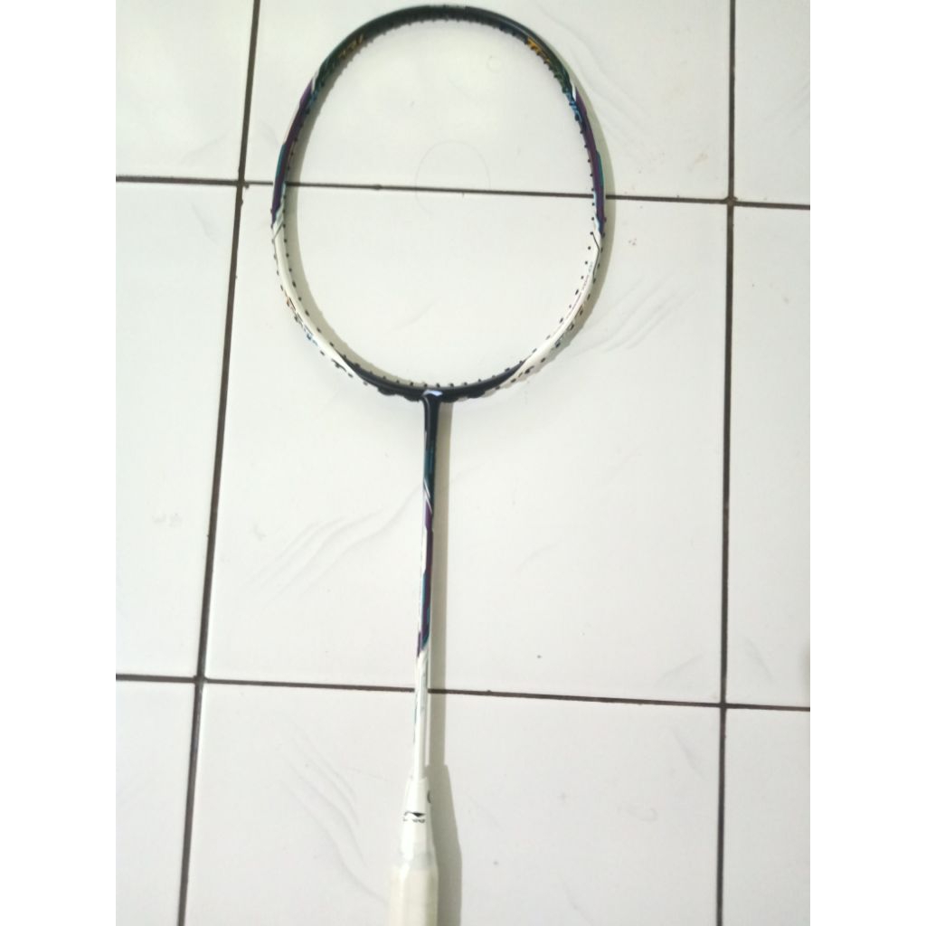 raket lining tectonic 9