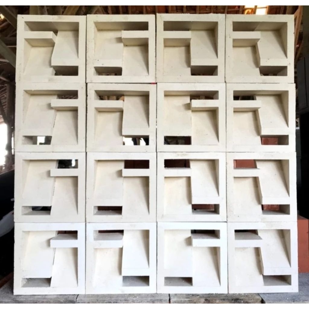 Roster beton minimalis/anti tampias/roster lubang angin