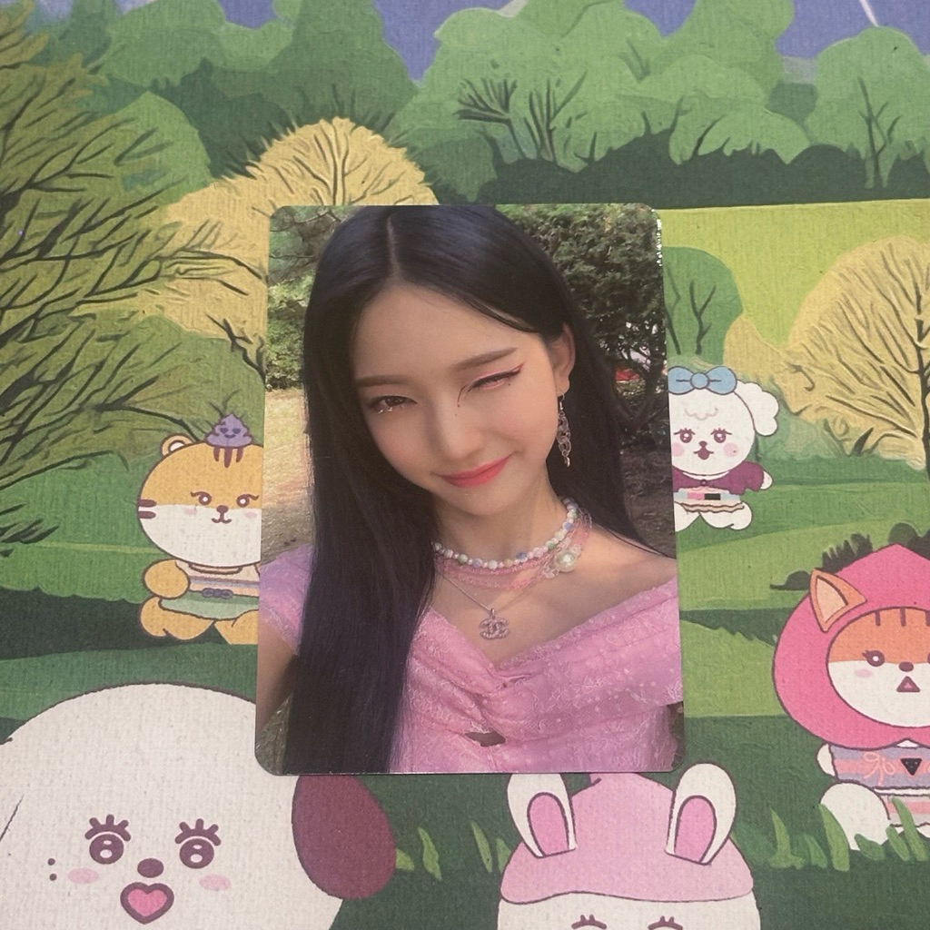 [BOOKED] STAYC ISA PHOTOCARD (ISA PRINCESS)