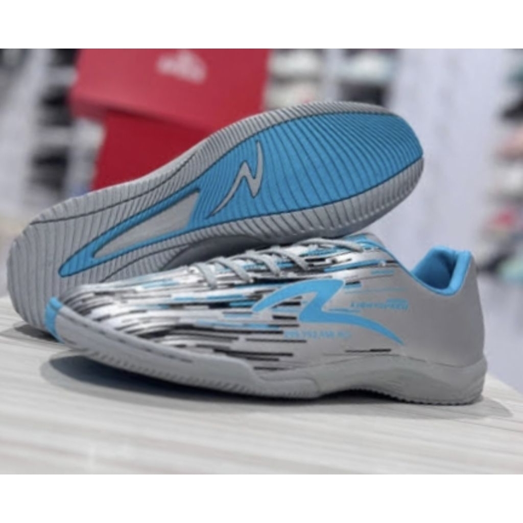 Specs Lightspeed Reborn in silver blue