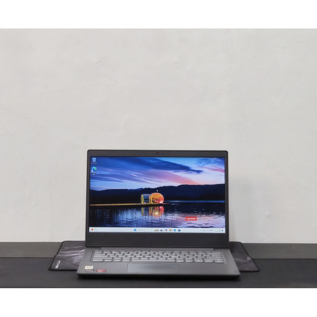 LAPTOP KANTORAN LENOVO V14-ADA RYZEN 3 3250U AMD RADEON GRAPHICS