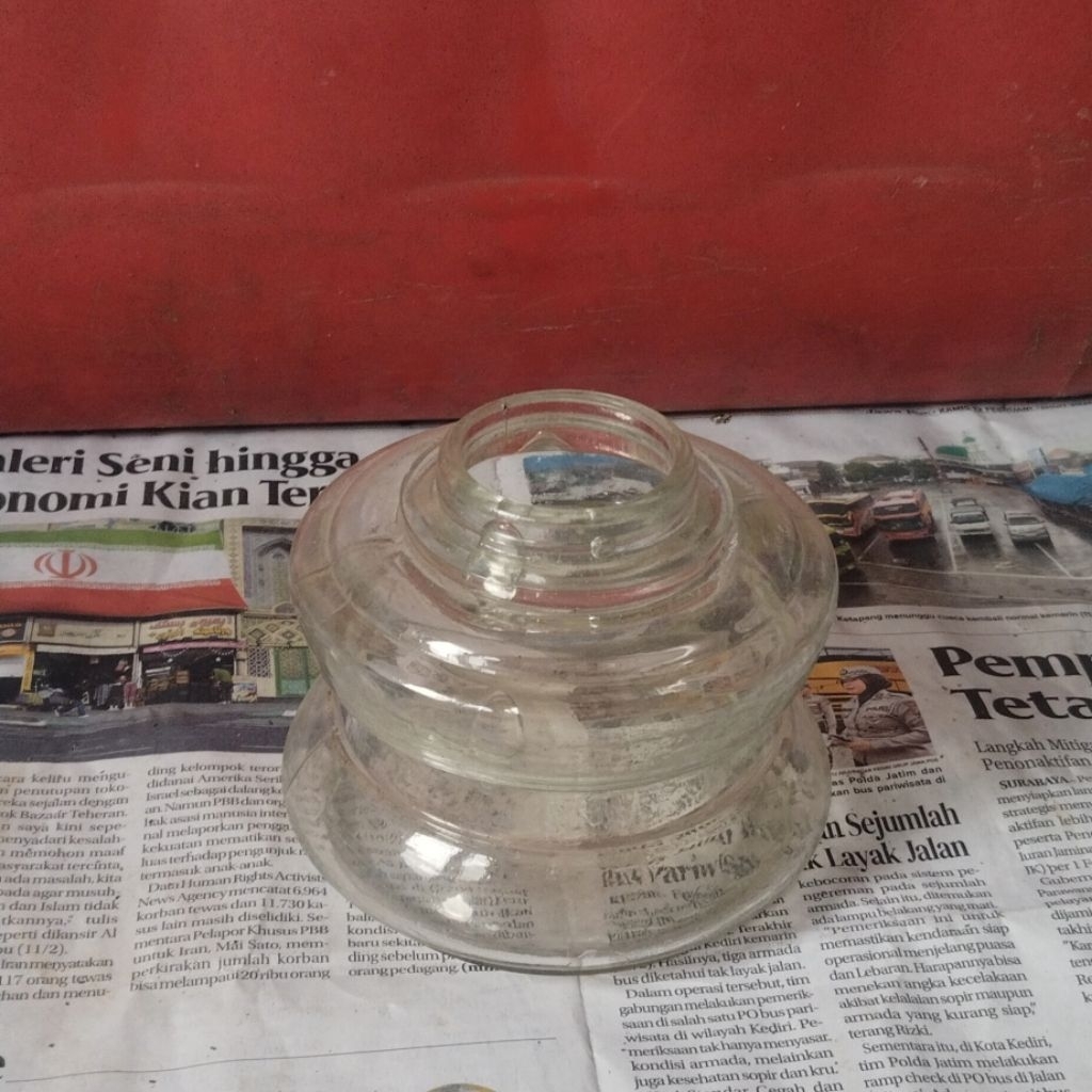 ublik / tempat lampu minyak gantung jadul