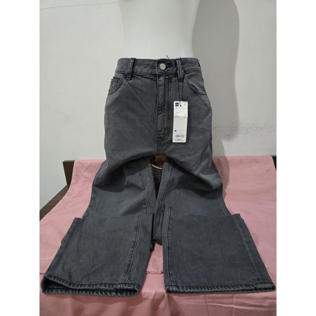 GU Jeans