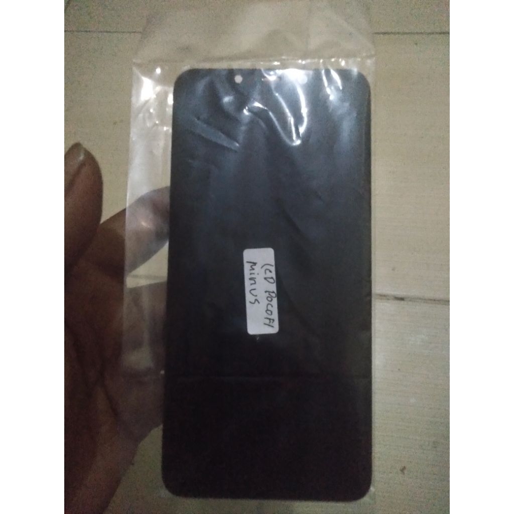 lcd poco f1 minus