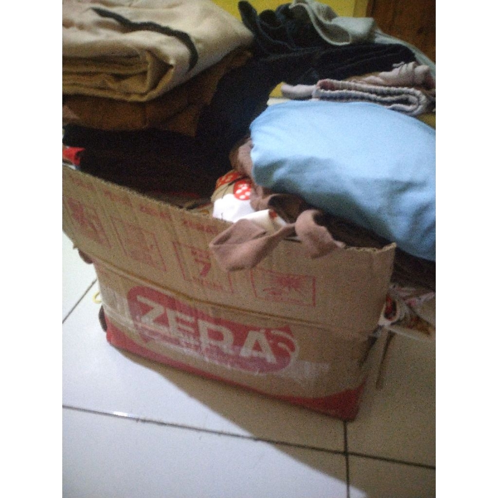 Baju second anak