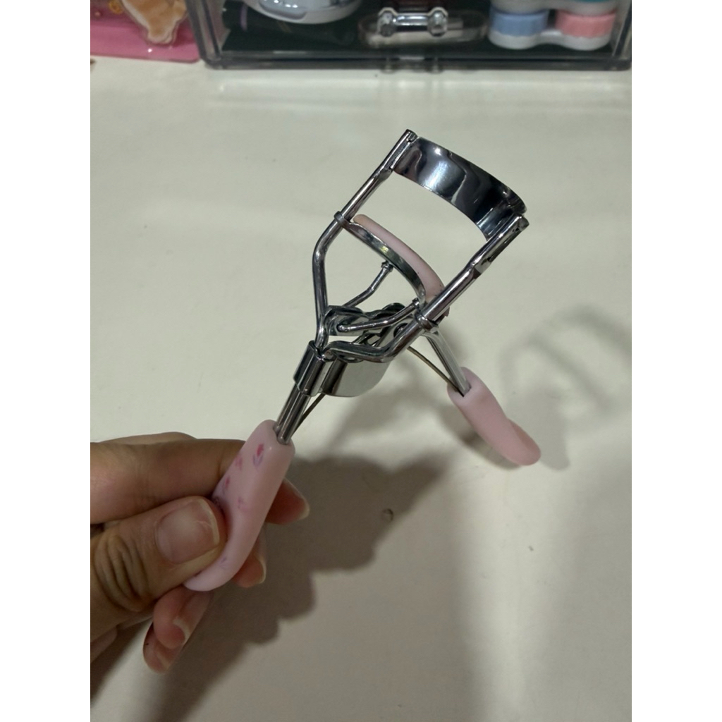 Eyelash curler miniso preloved