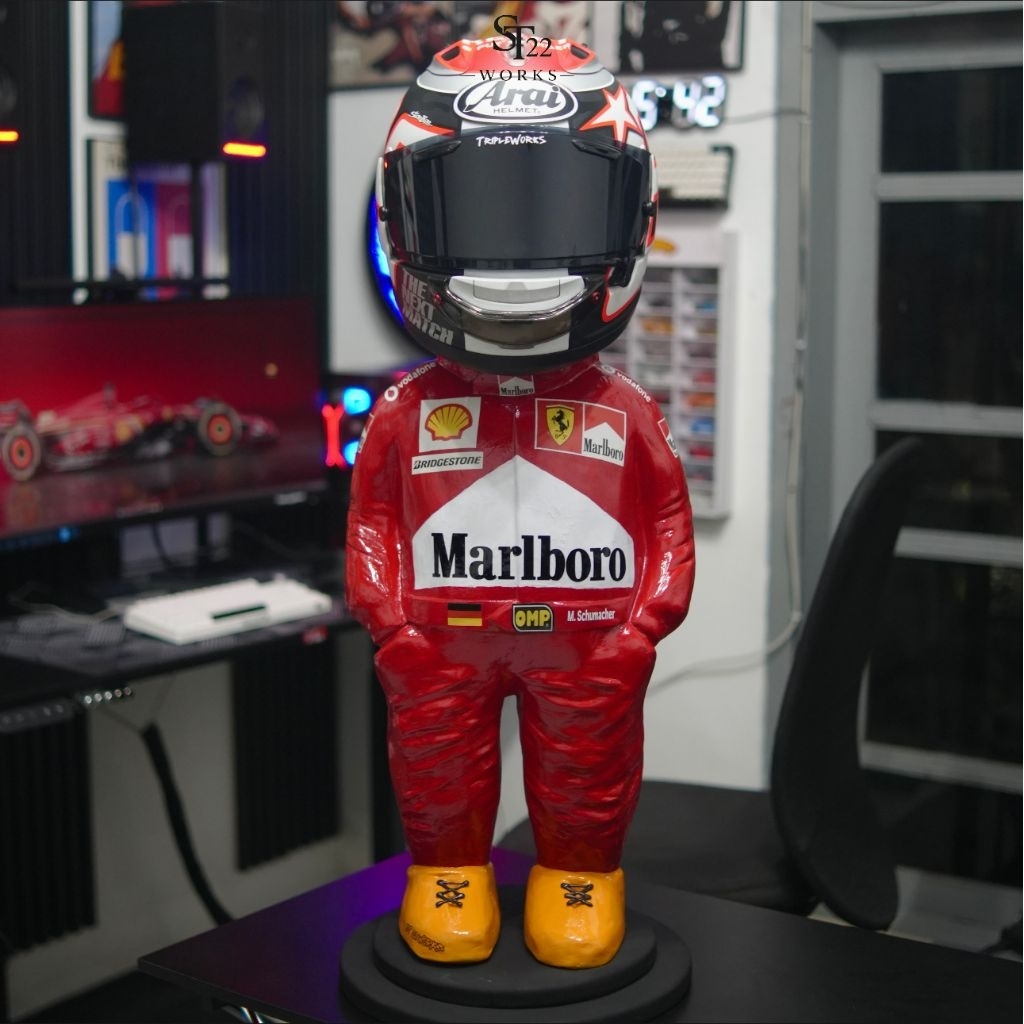 Patung Wearpack F1 Helmet Holder Display Pajangan Helm Fullface & Halface