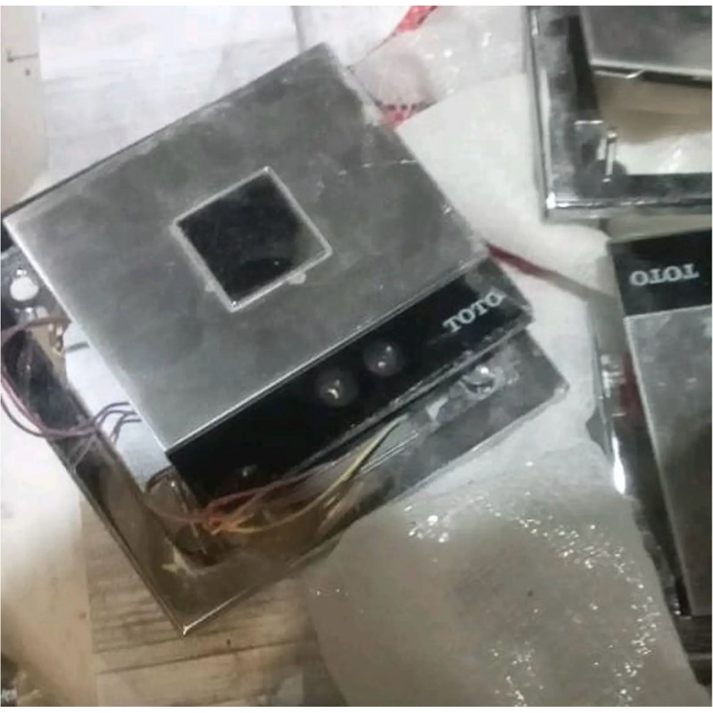 Sparepart Layar Mata Sensor Urinoir TOTO TEA99V100 (Frame Dan Mata Sensor Only)