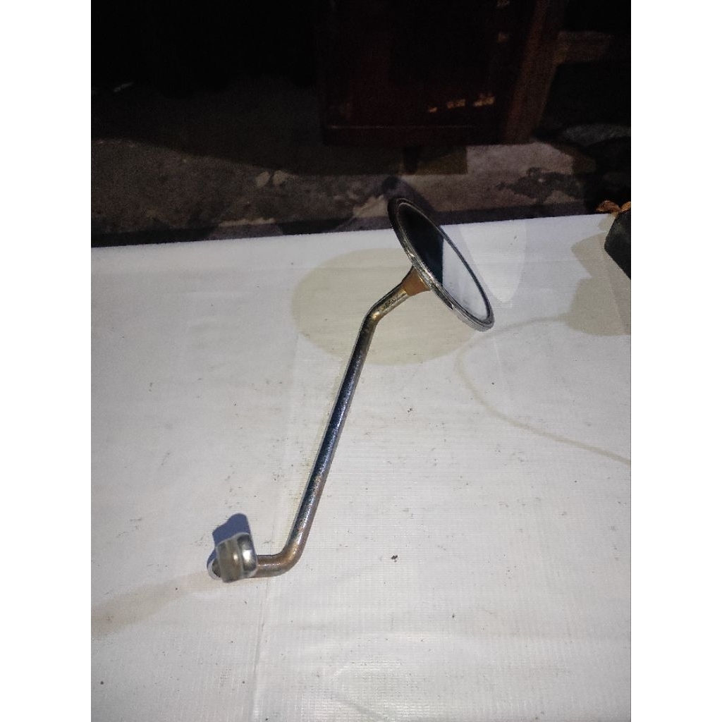 spion bulat  vespa langsung kiri