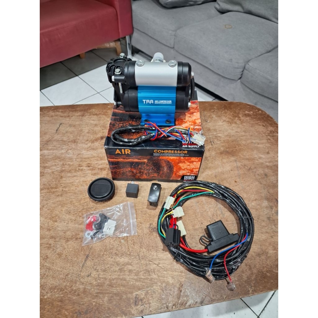 TRA Air Compressor CKMA12 Kompresor Air Locker