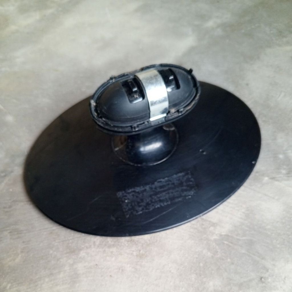 Kaki Monitor Samsung IP 19145A