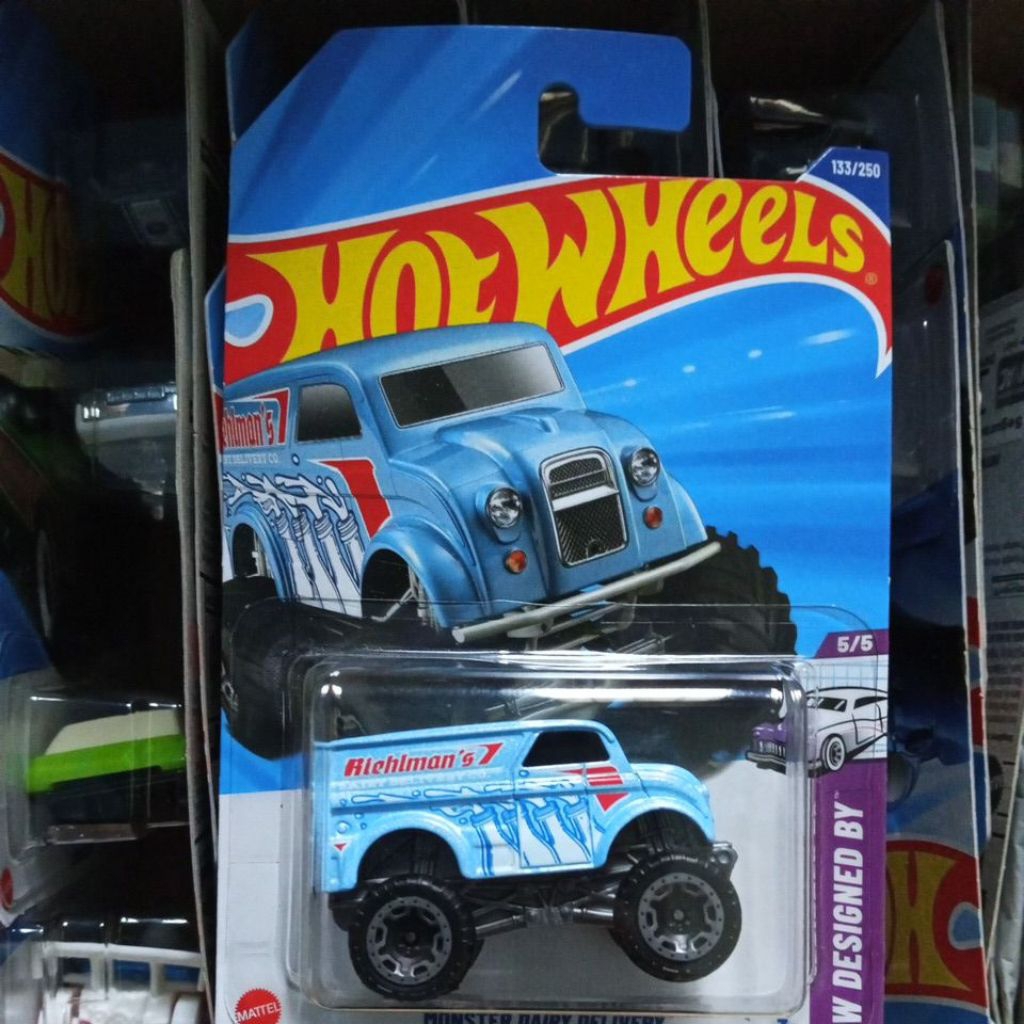 Hot Wheels MONSTER DAIRY DELIVERY