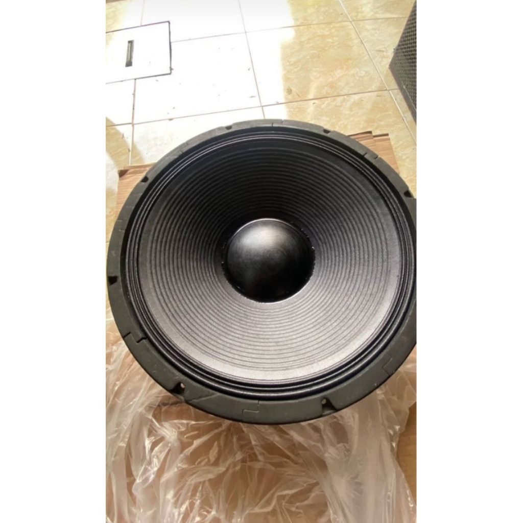 Spiker ACR Delux18700 MK1 Subwoofer 18inch)
