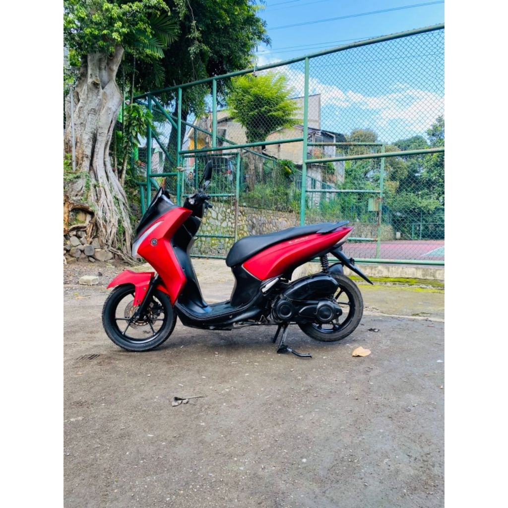 Yamaha Lexi std 125cc bluecore fi 2021