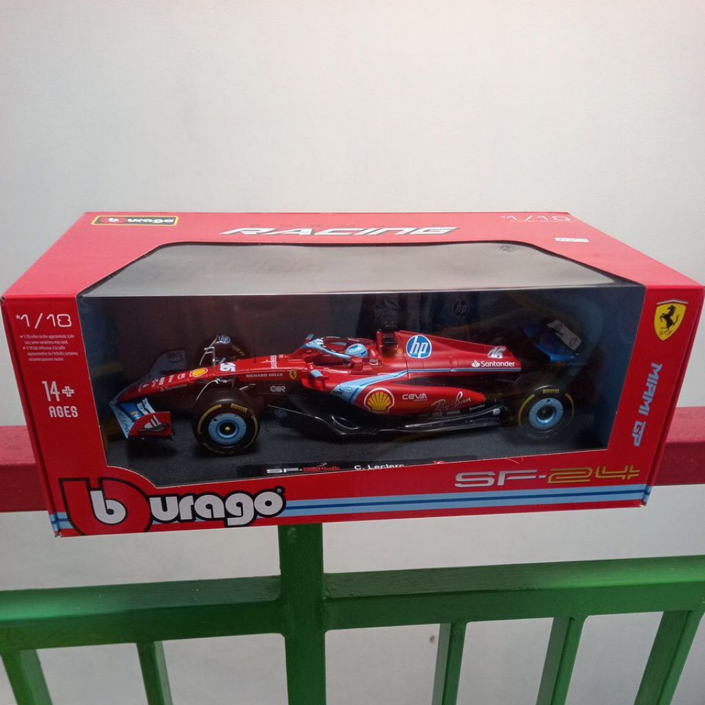 diecast miniatur mobil f1 formula 1 ferrari skala 1:18