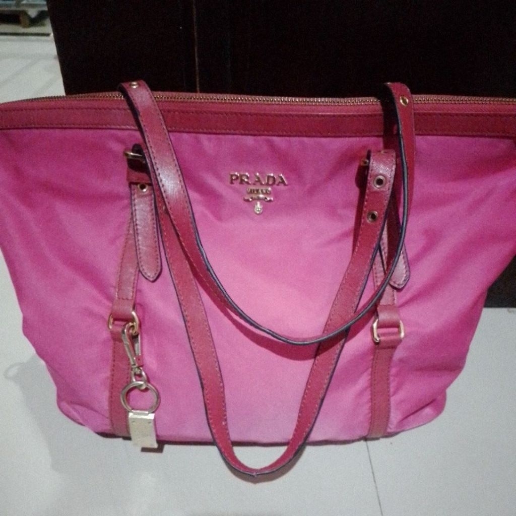 Tas preloved nilon talpan PRADAAA