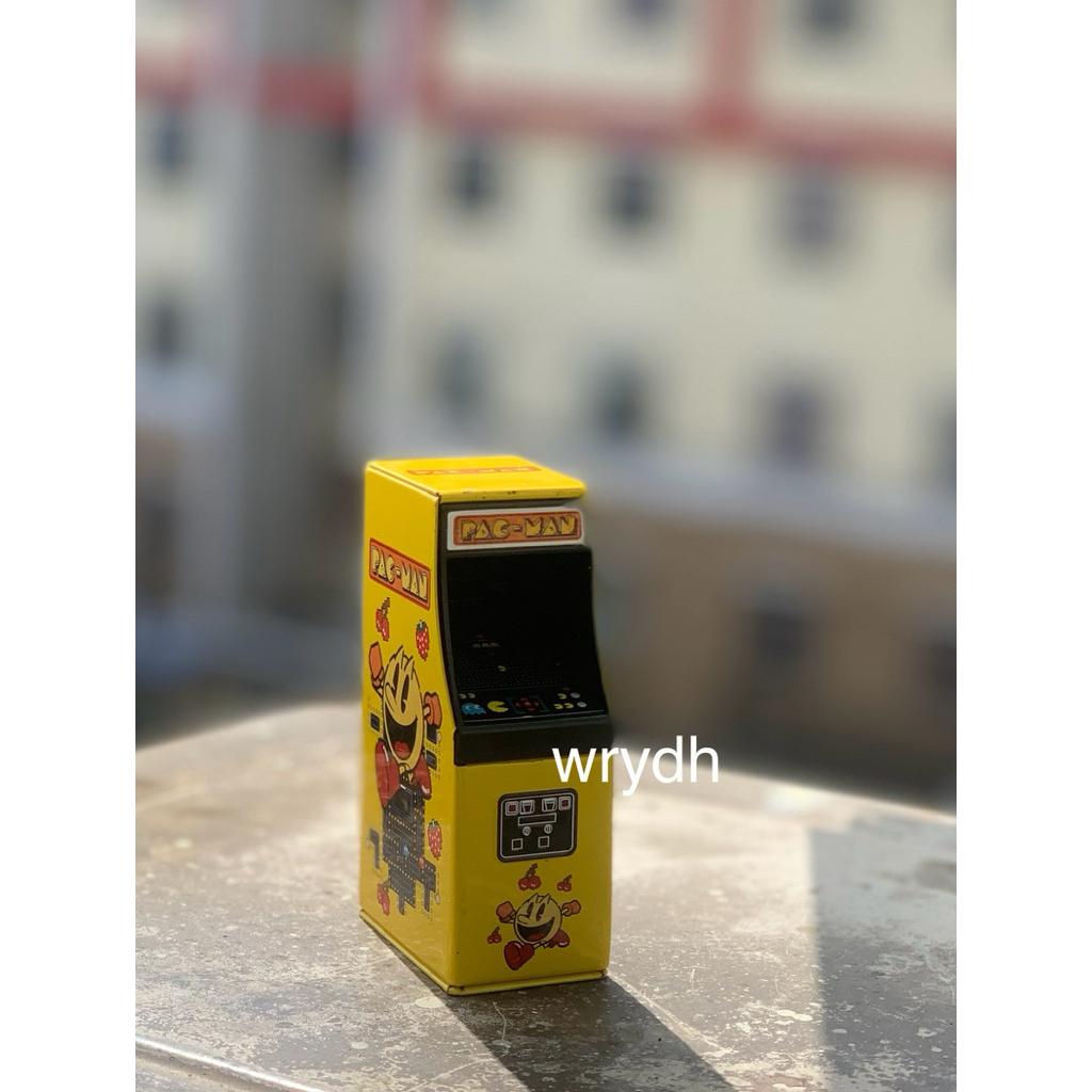 Pacman kaleng tin toys model arcade trinkets wadah kaleng Bandai