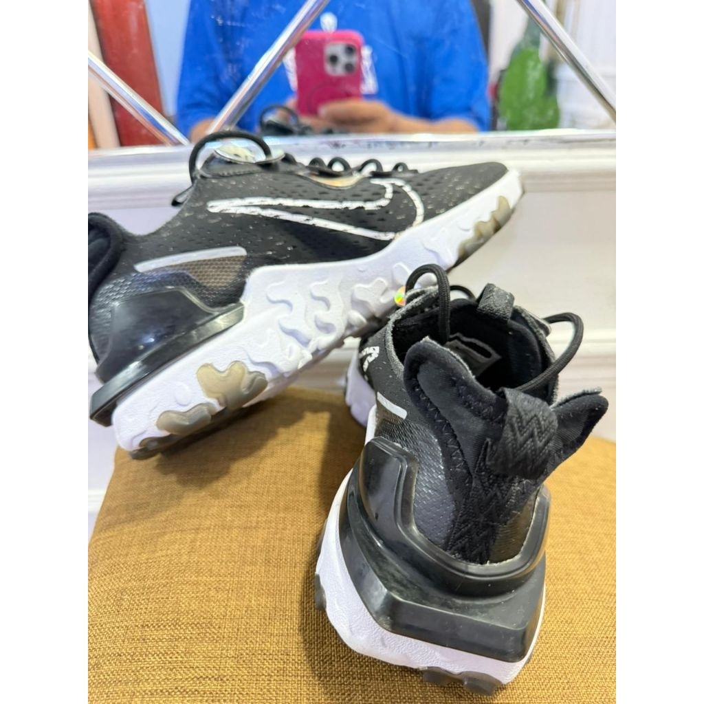 Nike React Vision preloved second