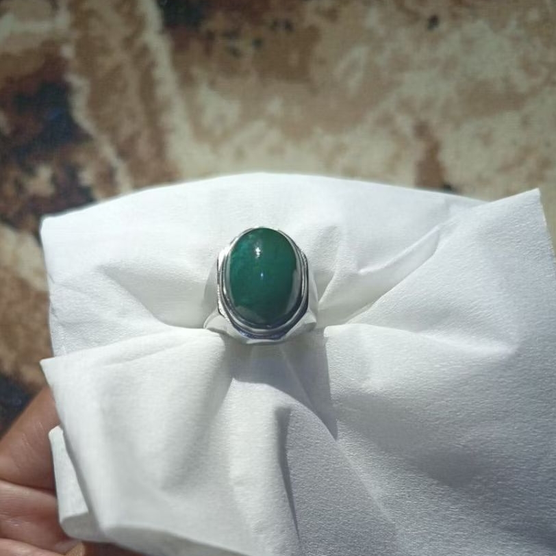 Batu bacan gulau lawasan