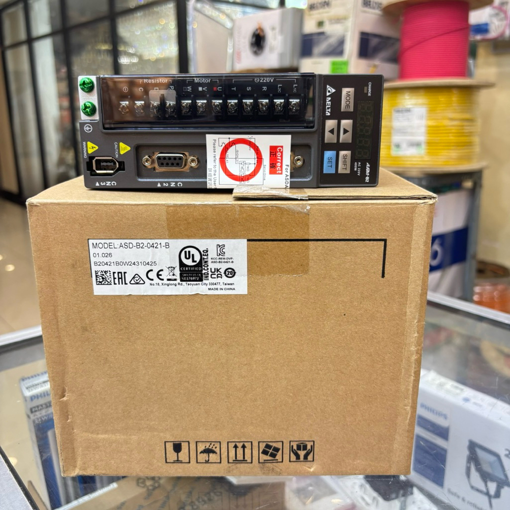 Servo drive delta ASD-B2-0421-B Amplifier delta AC 400W 220V