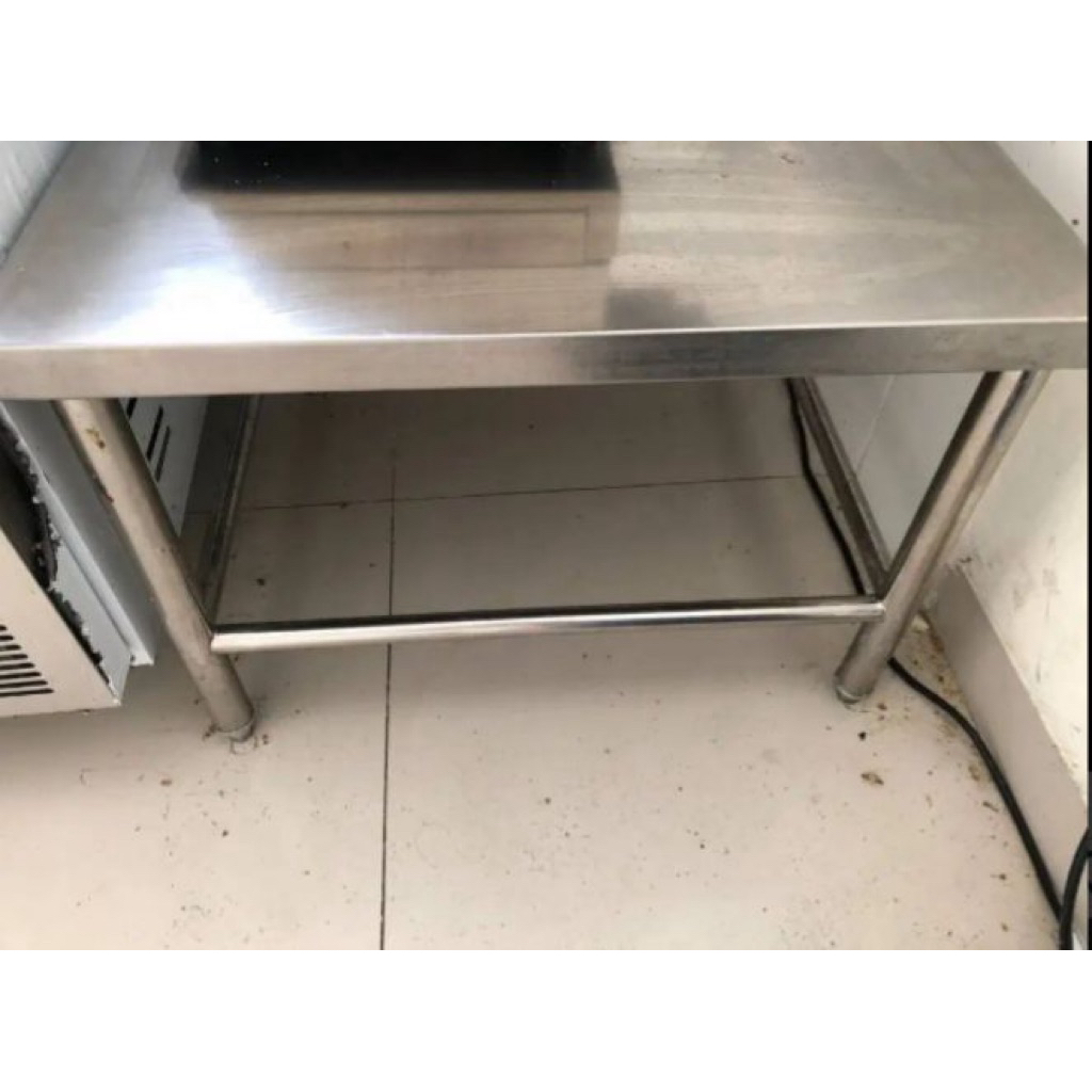 1 unit Table for bone saw (custom), Second, Kondisi Baik