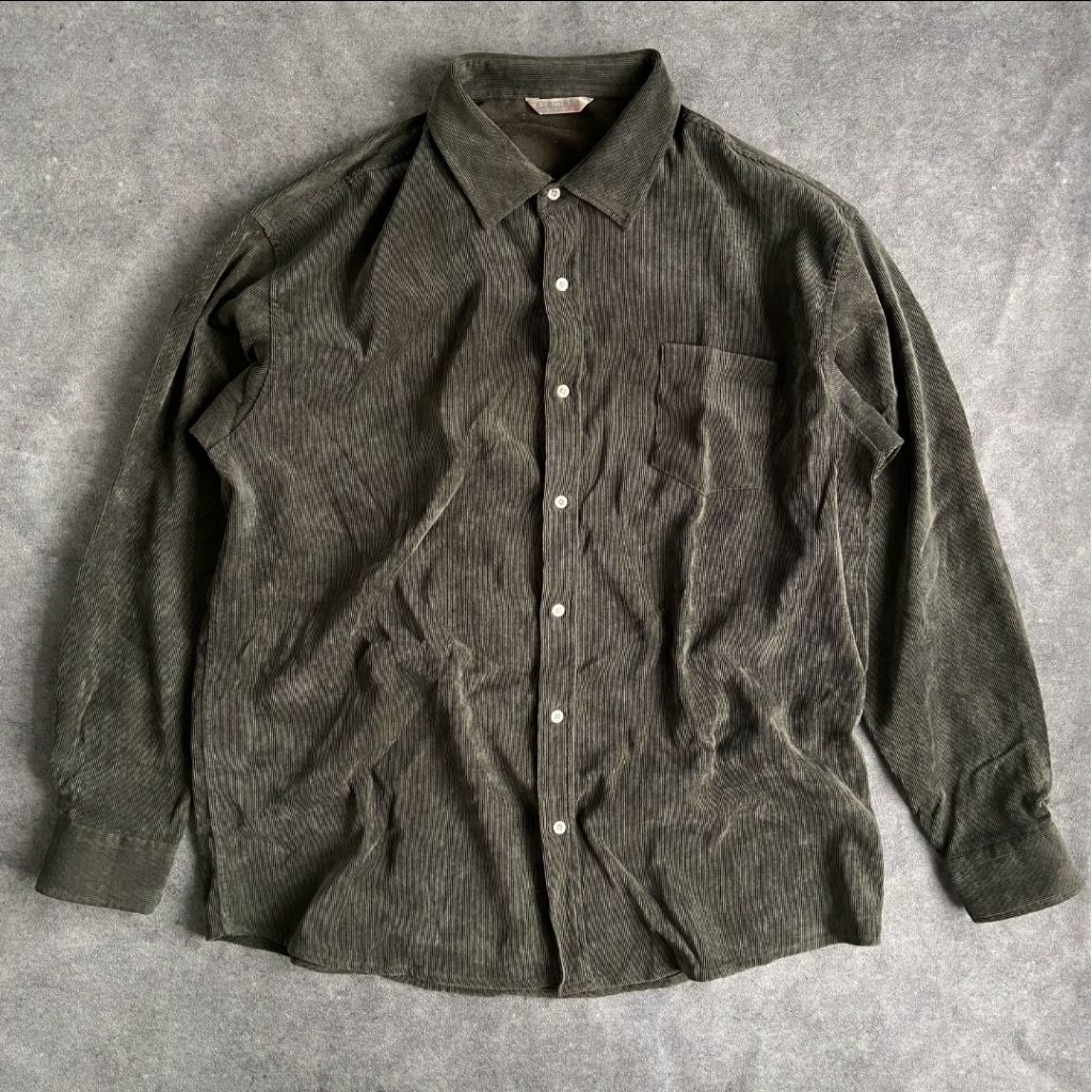 Kemeja Corduroy CameteGreen army