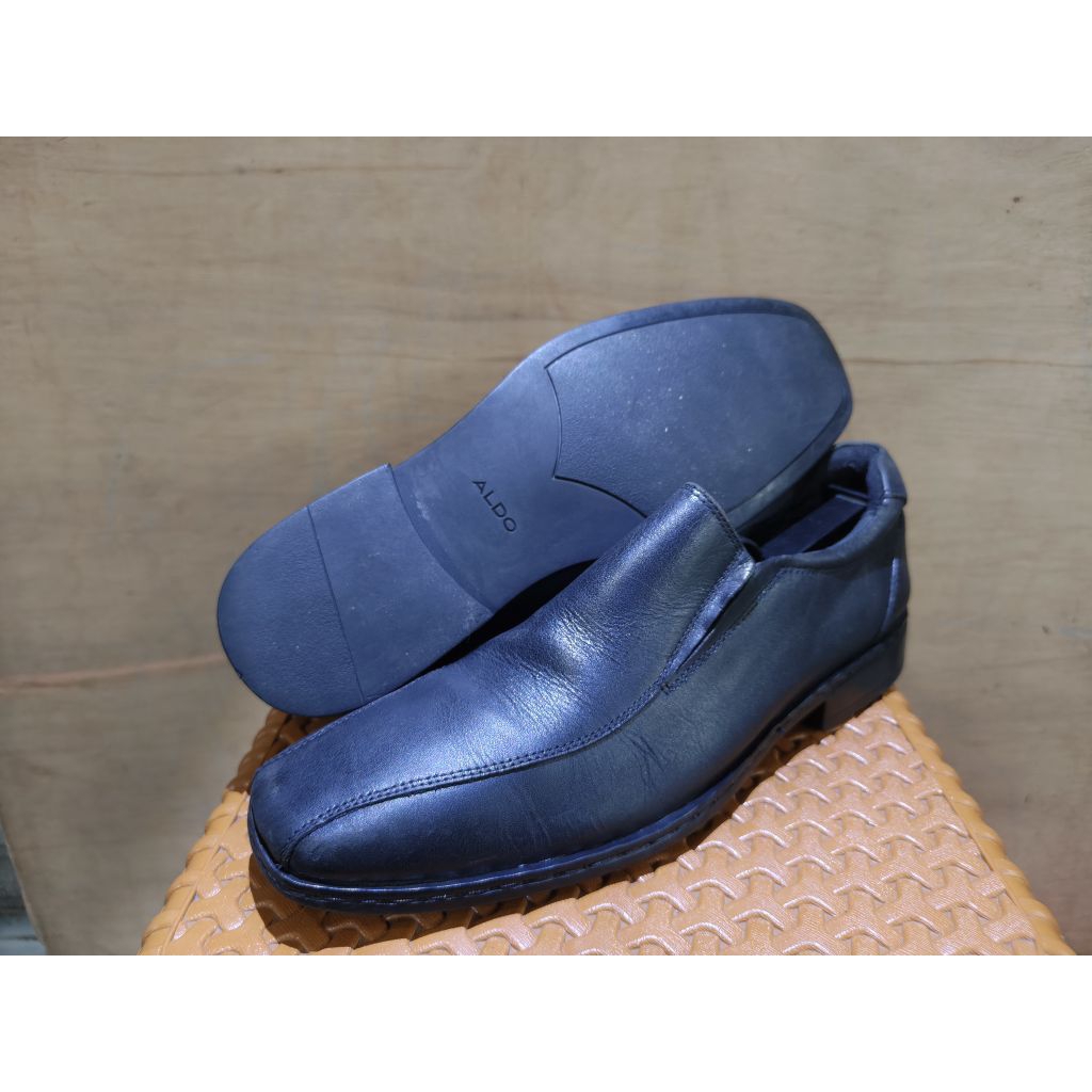 sepatu kulit pantofel aldo hitam second size 41