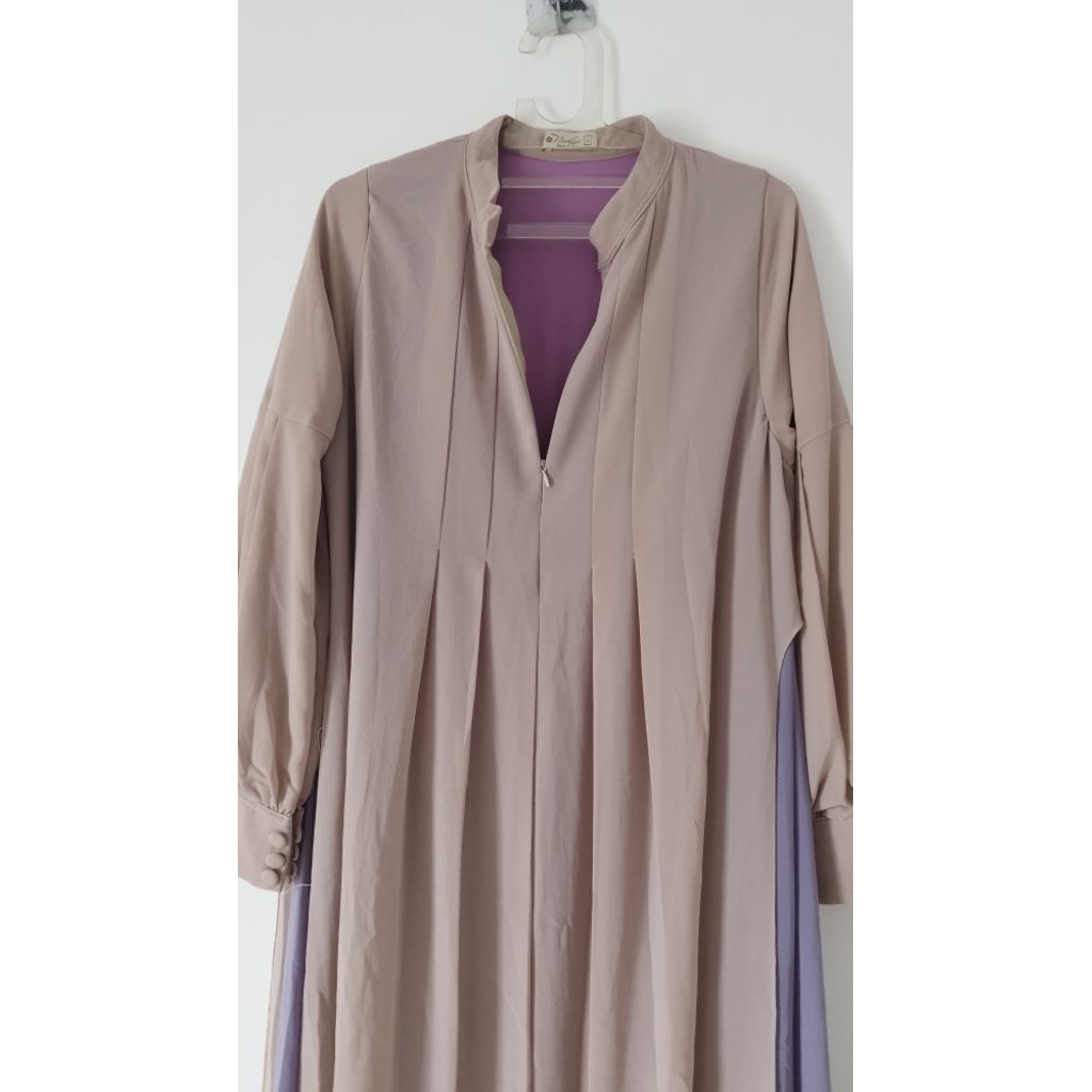 Gamis Nazkya Moslem Fashion Crem Ungu