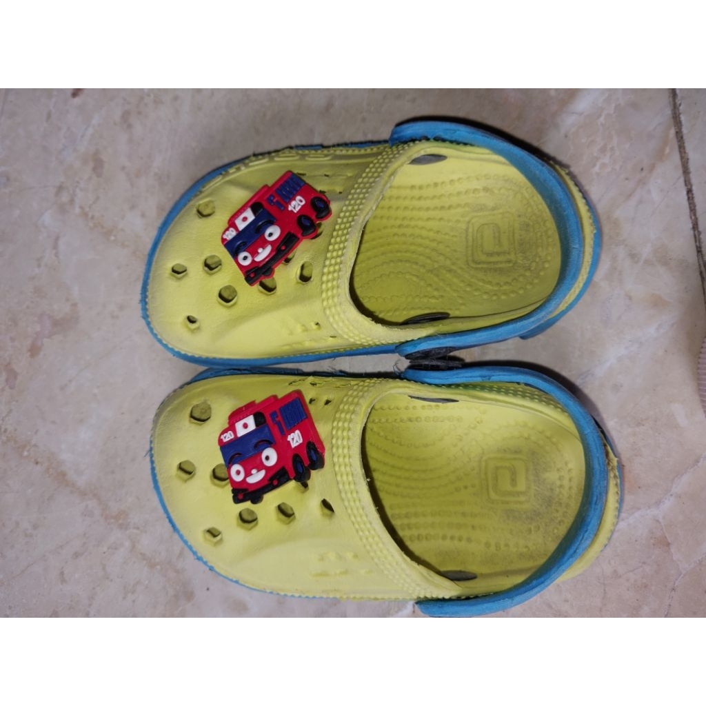 preloved sandal anak