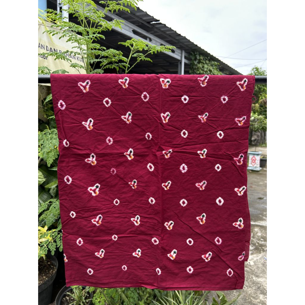 kain jumputan polos handmade merah maron