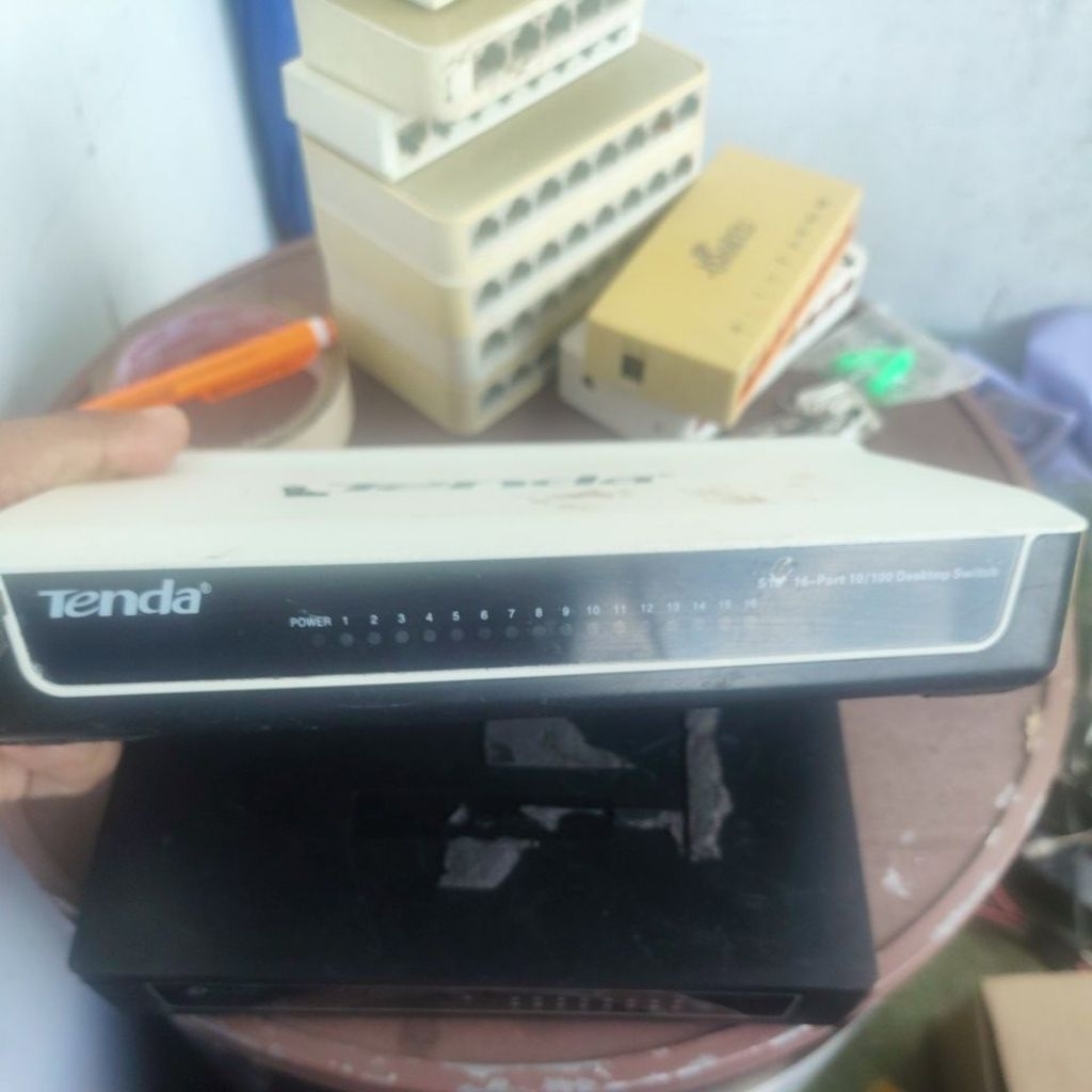switch hub 16port tenda