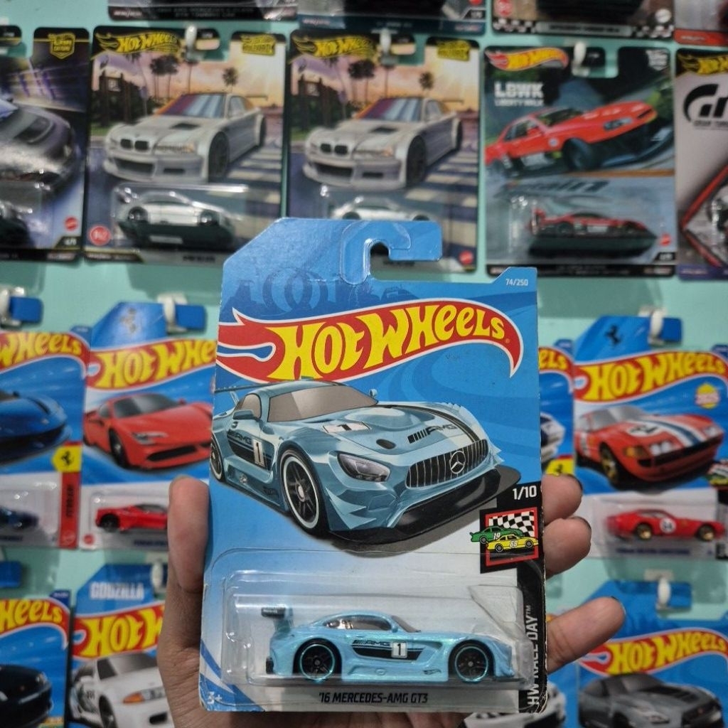HOT WHEELS MERCEDES AMG GT3 BLUE LIGHT