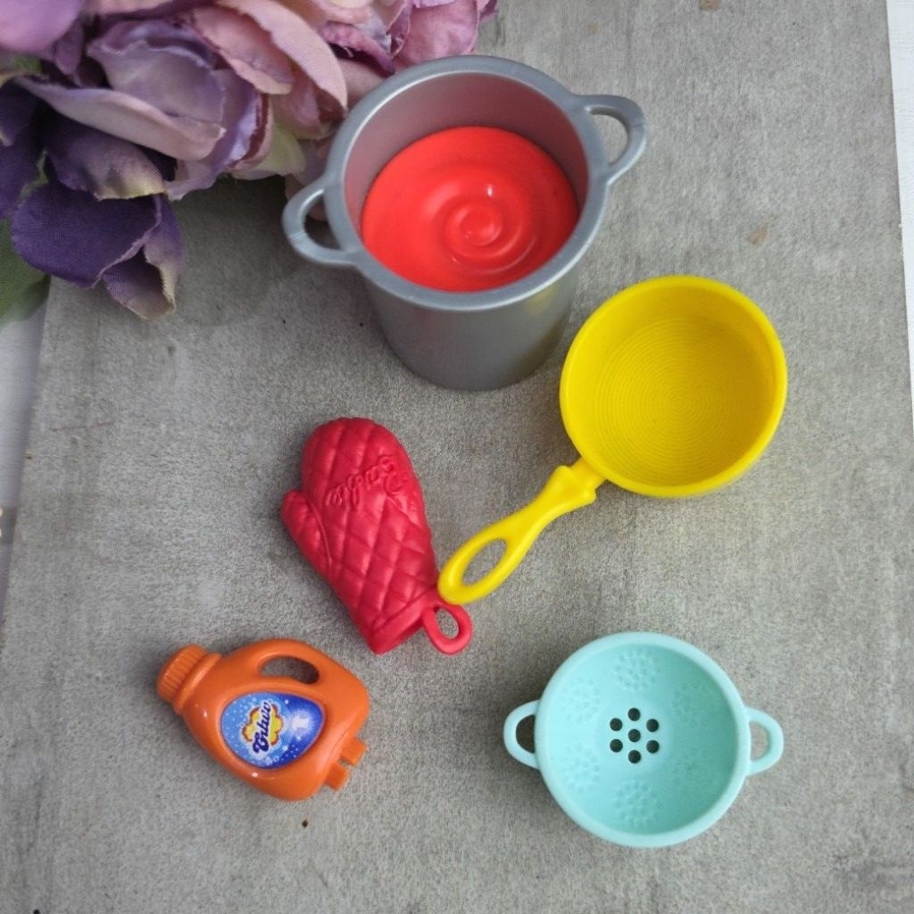 Miniature Dapur / Kitchen / Dining Room  Barbie Mattel