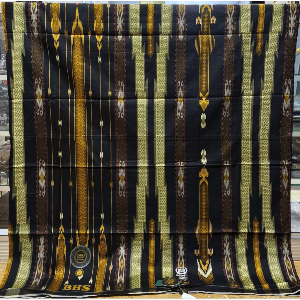 SARUNG TENUN BHS MASTERPIECE SIF SGF BLACK GOLD