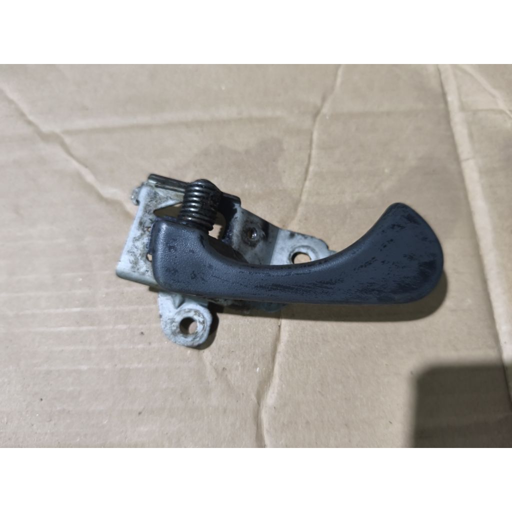 handel pindu dalam cover handel pintu mitsubishi lancer CB4