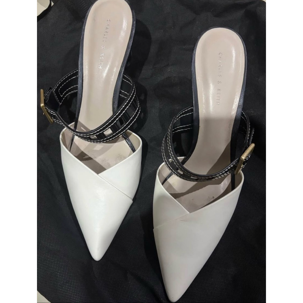 charles and Keith heels Sandal Sepatu Wanita