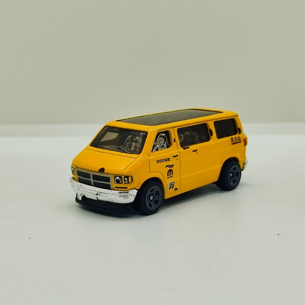 LOOSE Diecast Hot Wheels DODGE VAN HW DRIFT Mainan Anak Mobilan Murah Lelang Hotwheels Mooneyes