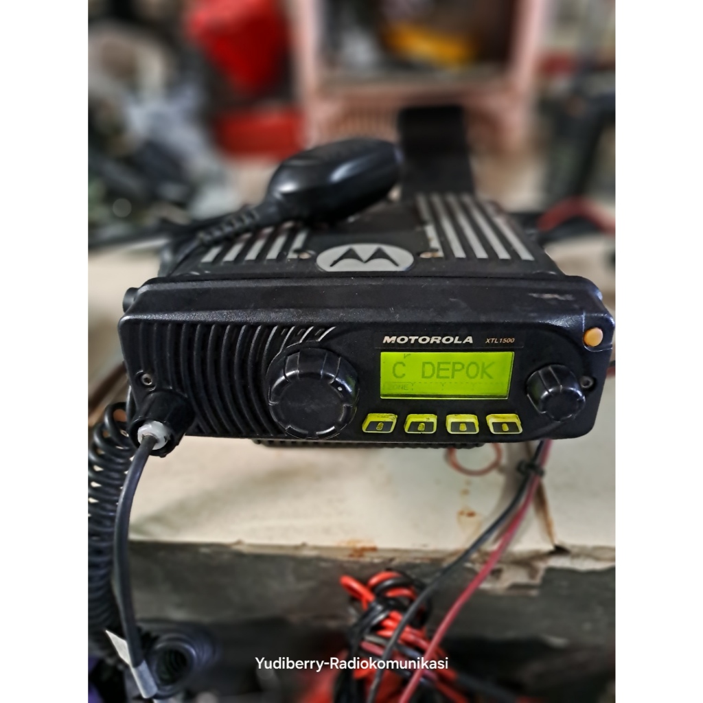 MOTOROLA XTL 1500 Frekuensi 800MHZ Rig Motorola Xtl1500 Trunking Analog Digital Mulus Seperti Baru