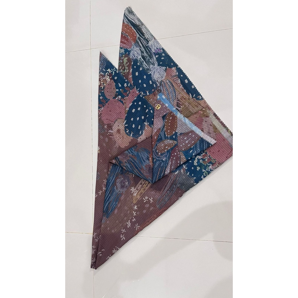 PL scarf buttonscarves opuntia series