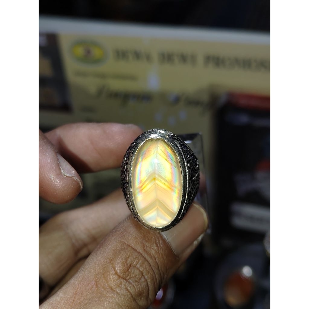 batu akik Kladen junder pelangi kristal