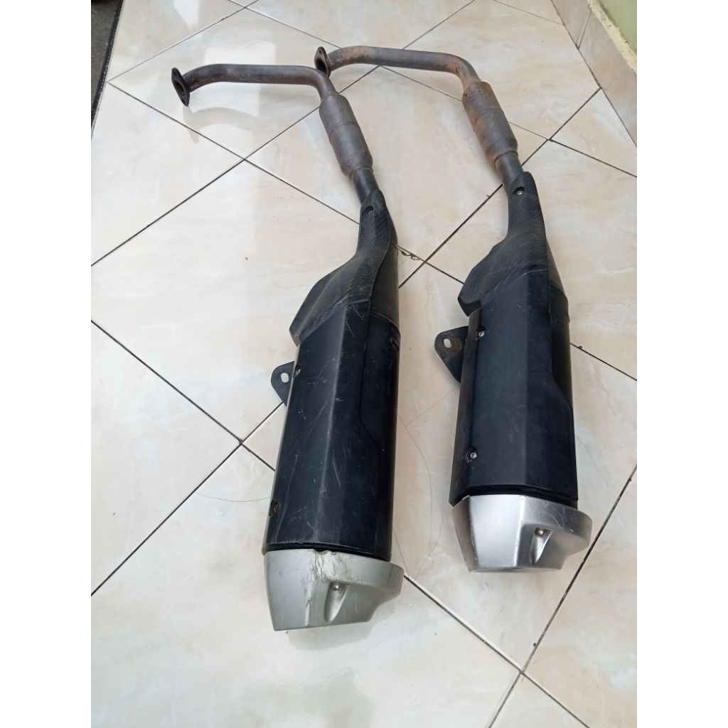 Knalpot original standar YAMAHA R15 V3 / MT15 VVA