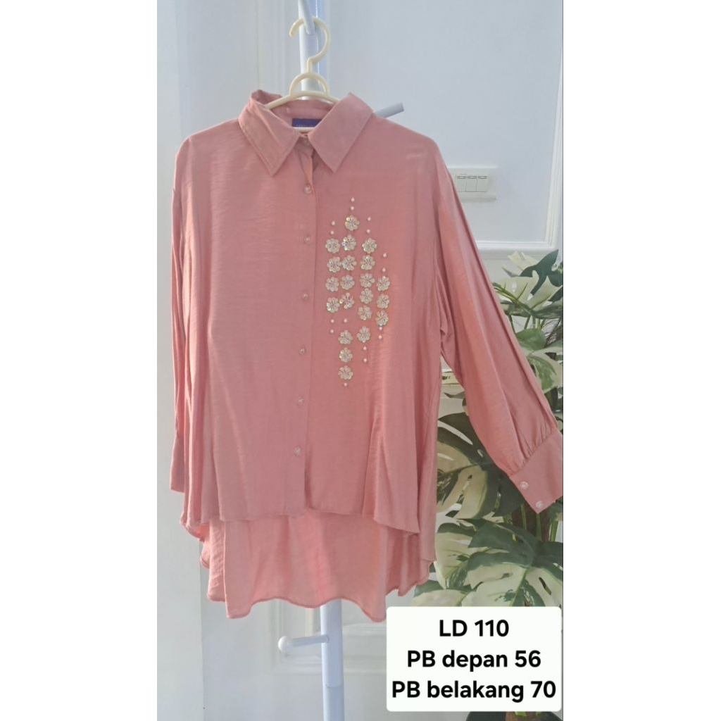 Preloved kemeja Restu Anggraini