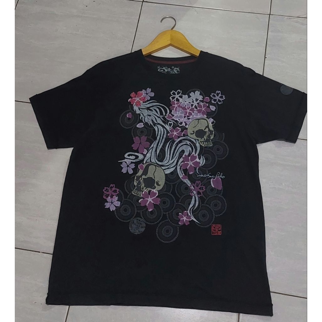 KAOS SUKAJAN WABI SABI PIKO LOGO TENGKORAK NAGA BUNGA SAKURA WABI SABI PIKO T-SHIRT BAJU WABI SABI P