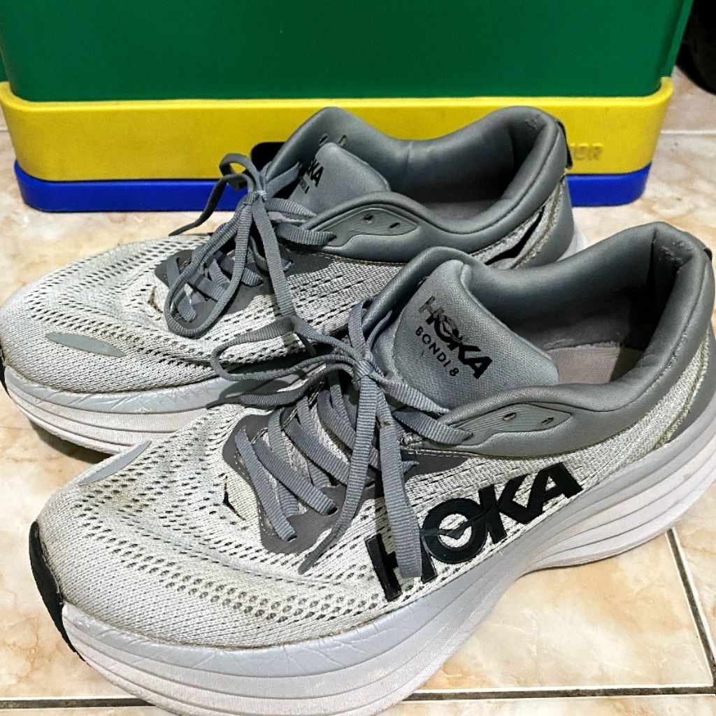 Sepatu Hoka Bondi 8