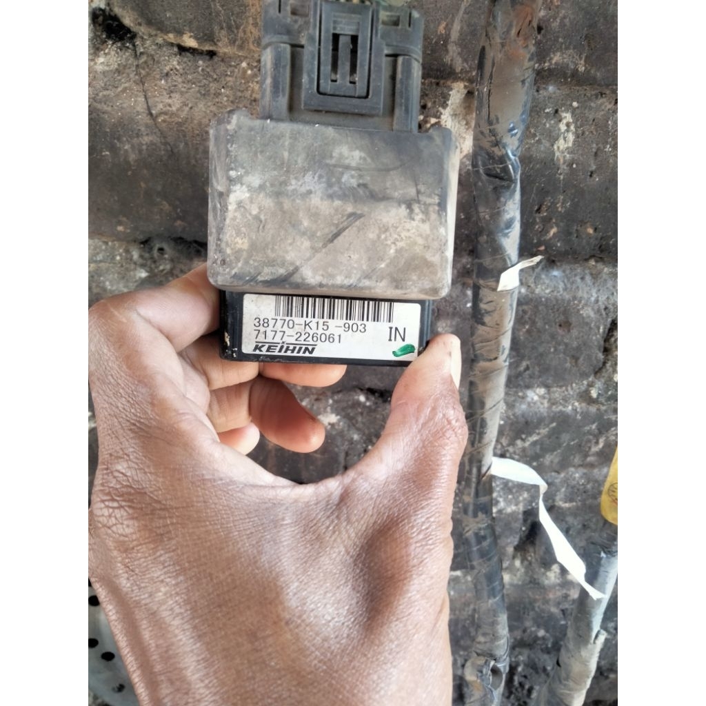 ECU/CDI CB 150R OLD SECOND ORIGINAL