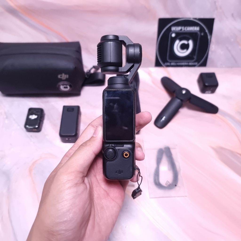 DJI Osmo Pocket 3 Creator Combo