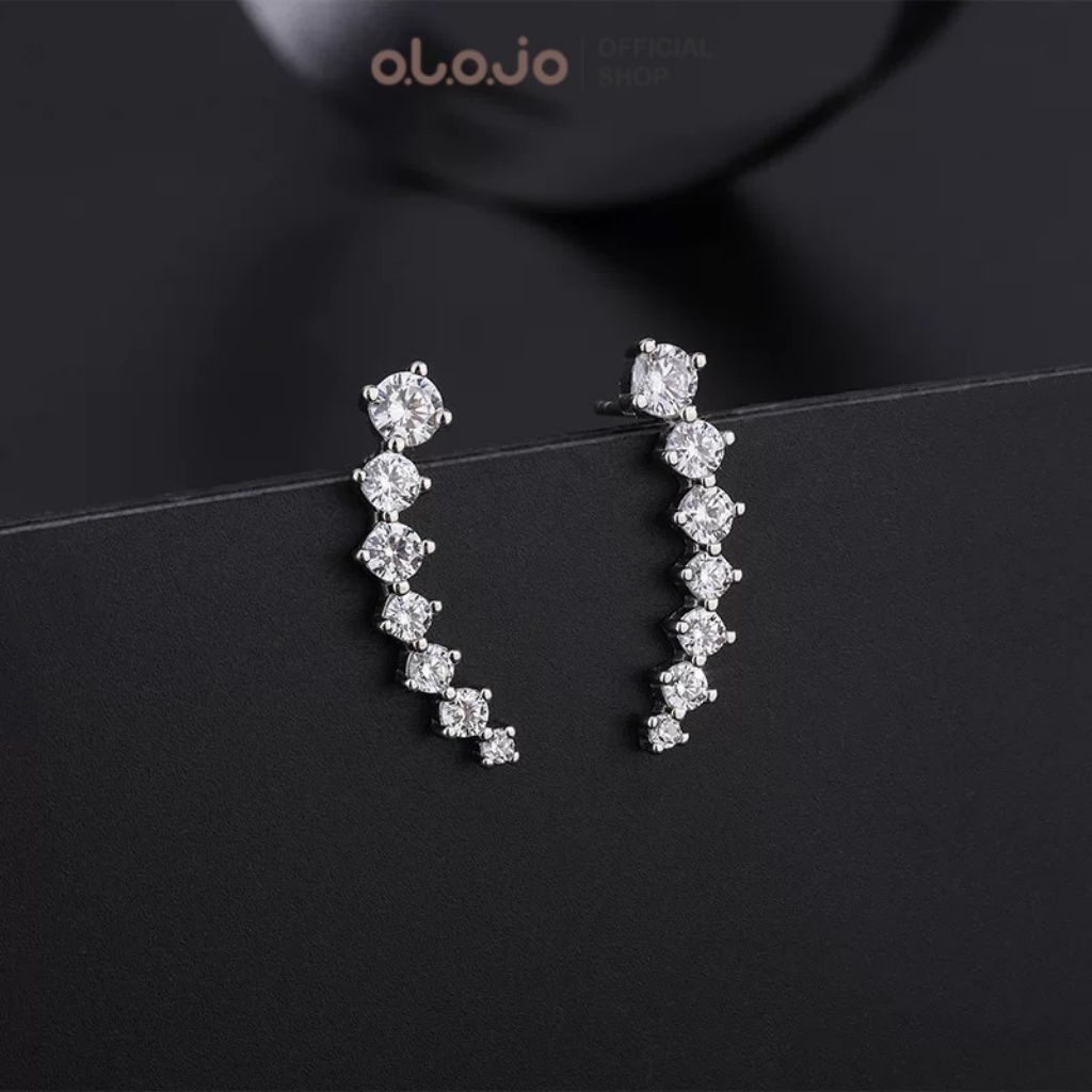 Anting Garis Wanita Berlian Imitasi Desain Simpel dan Elegan